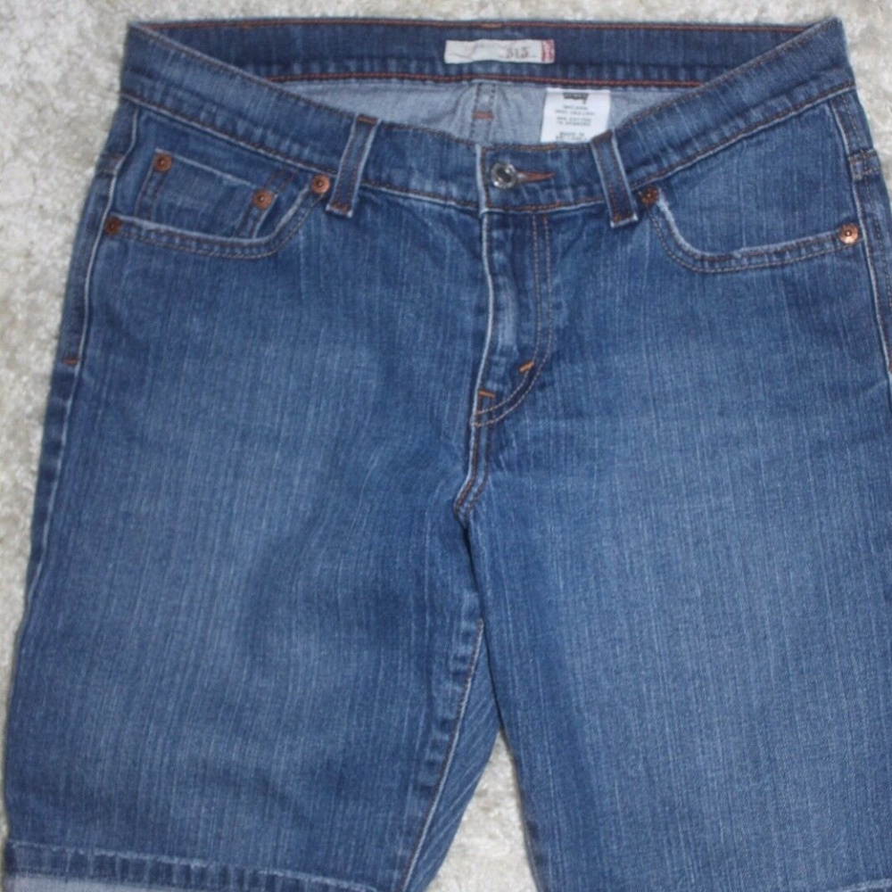 LEVI'S DENIM JEANS SHORTS 515 Classic 5 pocket style Cuffed Stretch Size 4 EUC…